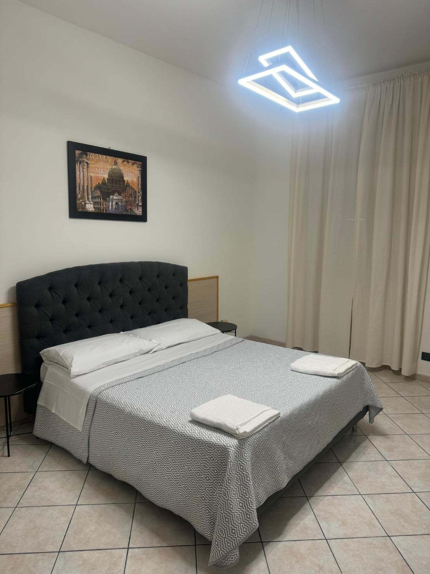Appartamento Larisarooms Рим Екстериор снимка